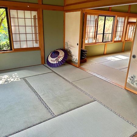 青森伝統芸能を楽しめる繭子の宿 Hachinohe Extérieur photo