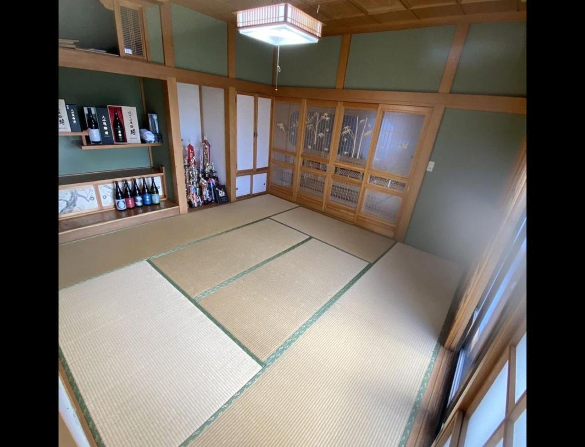 青森伝統芸能を楽しめる繭子の宿 Hachinohe Extérieur photo