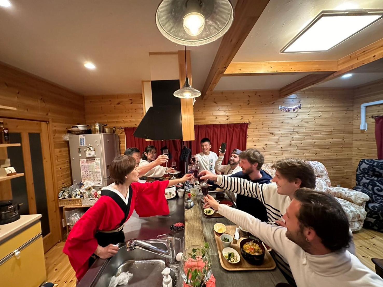 青森伝統芸能を楽しめる繭子の宿 Hachinohe Extérieur photo