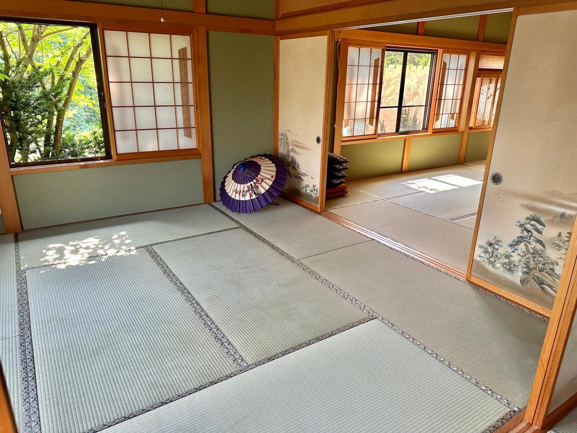 青森伝統芸能を楽しめる繭子の宿 Hachinohe Extérieur photo